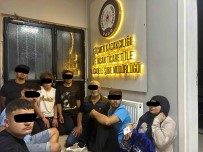 Kirklareli'nde 28 Kaçak Göçmen, 5 Organizatör Yakalandi