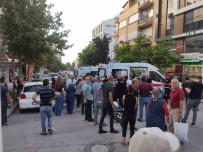 Burdur'da Motosiklet Ile Otomobil Çarpisti Açiklamasi 2 Kisi Yaralandi Haberi