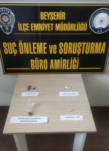 Konya'da Üzerinden Uyusturucu Çikan Süpheli Gözaltina Alindi