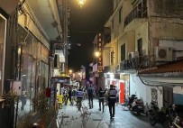 Polis Ekiplerinden Kusadasi Barlar Sokagi'na Sok Baskin