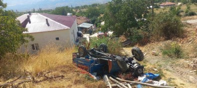 Devrilen Çapa Motorunun Sürücüsü Yaralandi