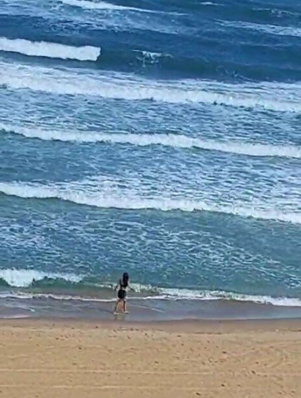 Sarıyer'de denize giren çocuk dalgalara kapılarak kayboldu
