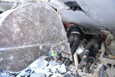Depremin Vurdugu Fas'ta 3 Günlük Ulusal Yas Ilan Edildi