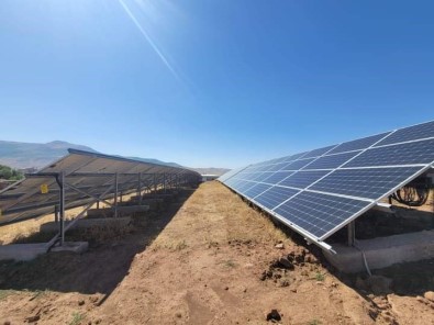 Güroymak Belediyesi Günes Enerji Santrali Sayesinde Tasarruf Sagliyor