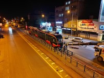 Talas Mevlana - Cumhuriyet Meydani Rayli Sistem Hattina Ilk Tramvay Indirildi