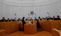 Israil'de Yüksek Mahkeme, Mahkemenin Yetkilerini Sinirlandiran Yasayi Iptal Etti