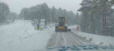 Bursa'da 56 Mahallede Kar Mesaisi