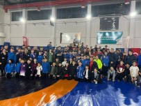 Yunusemreli Güresçiler Denizli'den Basariyla Döndü