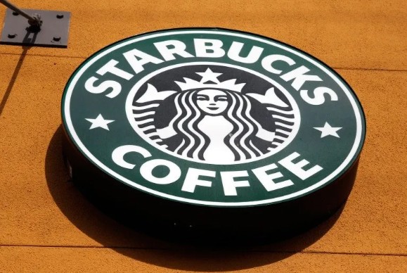 Cinsel taciz ve çocuk işçi skandallarıyla gündeme gelmişti: Starbucks’a bir dava daha!