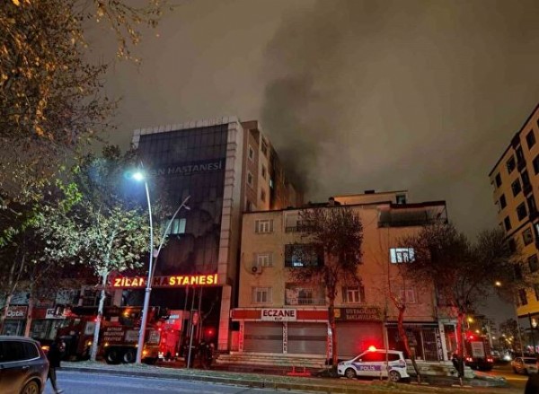 Hastanede korku dolu anlar: Psikiyatri hastası kaldığı odayı ateşe verdi