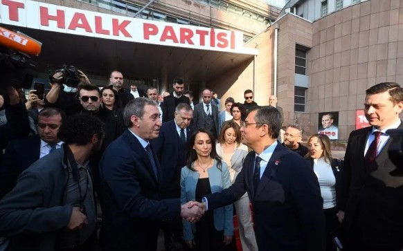 Mansur Yavaş Erdal Beşikçioğlu için resti çekmişti! Eski CHP’li Mehmet Sevigen’den sert çıkış: Hayırsız evlat!