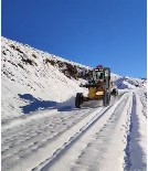 Bingöl'de Kar 112 Köy Yolunu Ulasima Kapatti