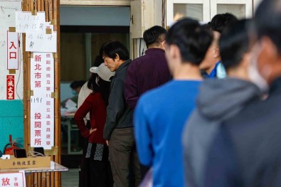 Tayvan, Baskanlik Ve Parlamento Seçimleri Için Sandik Basina Gitti