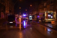 Karaman'da LPG'li Otomobil Yandi, Yol Trafige Kapatildi
