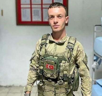 Türkiye kahramanlarını uğurluyor! Pençe-Kilit şehitlerimiz için memleketlerinde tören...