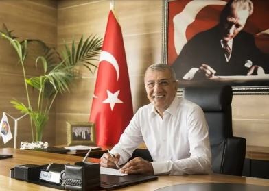 CHP Mersin'de dağıldı! Zehir zemberek sözlerle istifa ettiler: 'Bizi ülkeye rezil etti'