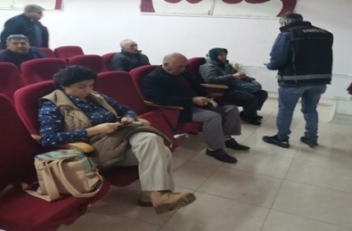 Didim'de 25 Kisiye Polisten Egitim