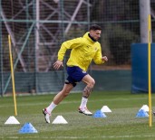 Fenerbahçe'de Rade Krunic, Takimla Ilk Antrenmanina Çikti