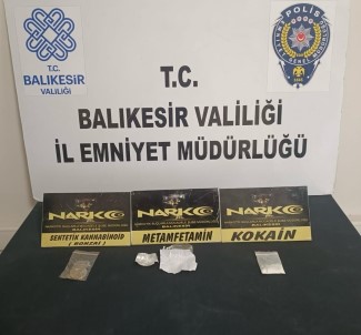 Motosikletli Polislerden Uyusturucu Maddeye Geçit Yok