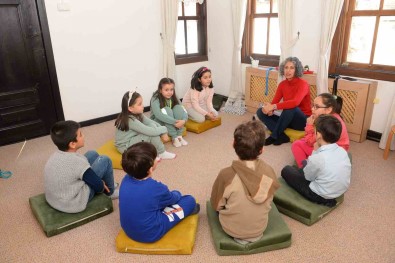 Sanatevi Sömestir Atölyeleri Için Kayitlar Basladi