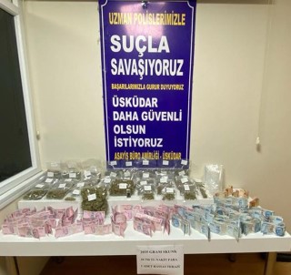 Üsküdar'da Uyusturucu Ticareti Yapilan Eve Operasyon Açiklamasi 1 Kisi Yakalandi