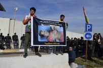 BM Erbil Ofisi Önünde Iran'in Saldirilari Protesto Edildi
