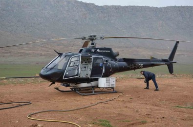 Kesintisiz Enerji Için Helikopterle Bakim Onarim Yapiliyor