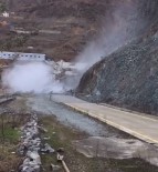 Artvin'de Heyelan Ani Görüntülendi