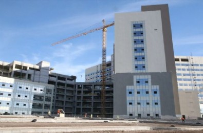 Türkiye'ye dev bir eser daha! Şanlıurfa Şehir Hastanesi yükseliyor