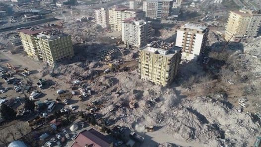 Depremde binlerce kişinin öldüğü Ebrar Sitesi'nin müteahhitinden şaşkına çeviren savunma