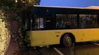 Besiktas'ta IETT Otobüsü Kaza Yapti Açiklamasi 2 Yarali