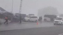 Bitlis'te zincirleme kaza! 18 kişi yaralandı