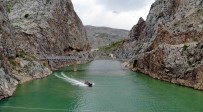 Ortadogu'nun En Uzun Akarsuyu Firat Nehri 3 Ülkeye Hayat Veriyor