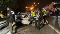 TEM Otoyolu'nda Kovalamaca Kazayla Bitti Açiklamasi 14 Göçmen, 4 Polis Yarali