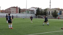 Burdur Gençlik Ve Spor Kadin Futbol Takimi Ilk Maçindan Hükmen Galip Ayrildi