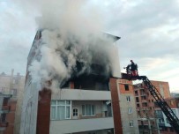 Trabzon'da Apartman Dairesindeki Yangin Korkuttu
