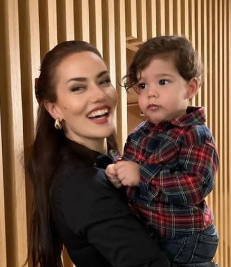 Kerem'i paylaşmaya doyamadı!