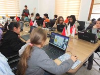 Balikesirli Ögrenciler Tatilde Kodlama Egitimine Katildi