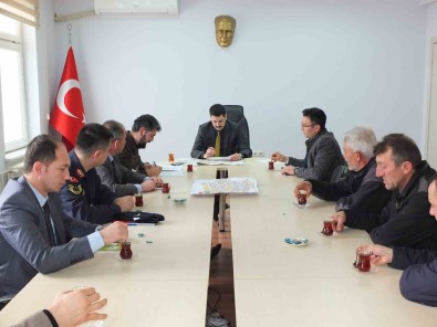 Çavdarhisar'da Ilçe Av Komisyonu Toplantisi