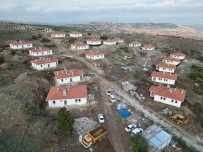 Kilis'te Depremzedeler Için Yapilan Köy Evlerinin Insasi Sürüyor Haberi