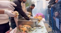 Mardin'de Düzenlenen Festivalde 1 Ton Hamsi Dagitildi