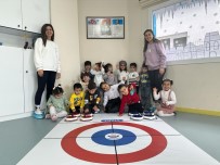 Turgutlu'da Ilk Kez 'Floor Curling' Heyecani Yasandi