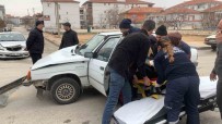 Karaman'da 2 Otomobil Çarpisti Açiklamasi 1 Yarali Haberi