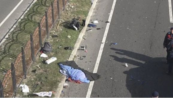 Ankara'da feci kaza! Üst geçidi kullanmayan aileye araba çarptı: 3 ölü!