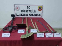 Edirne'de Kaçak Kazi Yapan 4 Süpheli Yakalandi