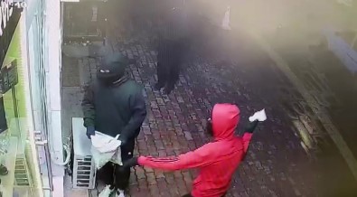 Karaman'da 500 Bin Liralik Cep Telefonu Hirsizligi Kameraya Yansidi