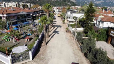 Marmaris Belediyesi, 225 Sokakta Çalismalarini Sürdürüyor