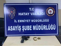 8 Yil Hapis Cezasiyla Aranan Sahsin Üzerinden Silah Ve Fisek Çikti