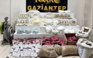 Gaziantep'te MİT ve polisten ortak operasyon: 193 bin uyuşturucu hap ele geçirildi