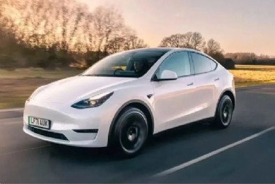Tesla'dan yeni elektrikli araç planı: 2025'te geliyor!